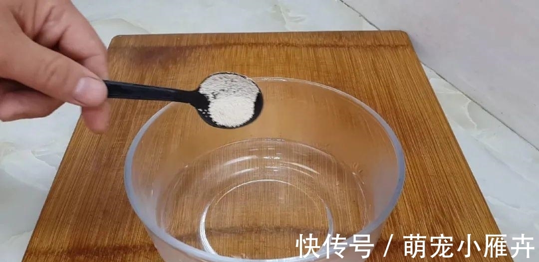 面粉|面粉别蒸馒头了,加2个鸡蛋,外皮焦脆不油腻,学会都能摆摊了