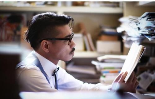 雄性激素|“雄激素”旺盛的男人,一般有4个共同特征,看看你占了几个?