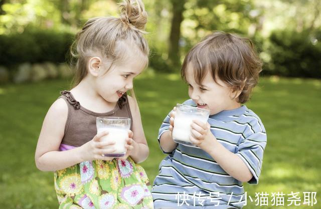营养成分|天天喝牛奶与从不喝牛奶的孩子,1年后区别明显,家长们该重视了