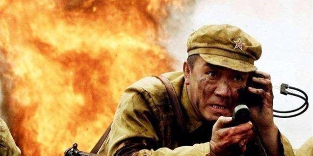 李云龙|亮剑难怪只有楚云飞能授中将军衔，你看看他当时的职位是啥