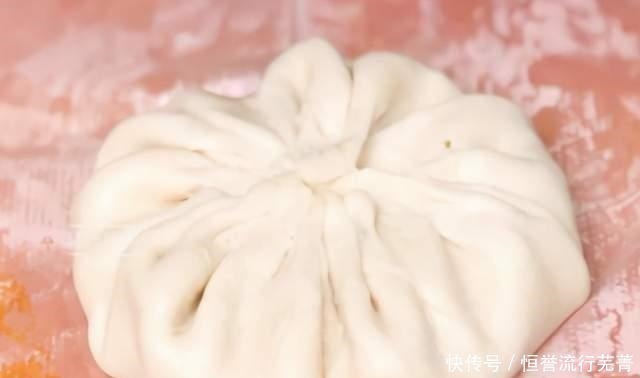 烙馅饼,用死面还是烫面早餐店老板都不对,教你正确做法