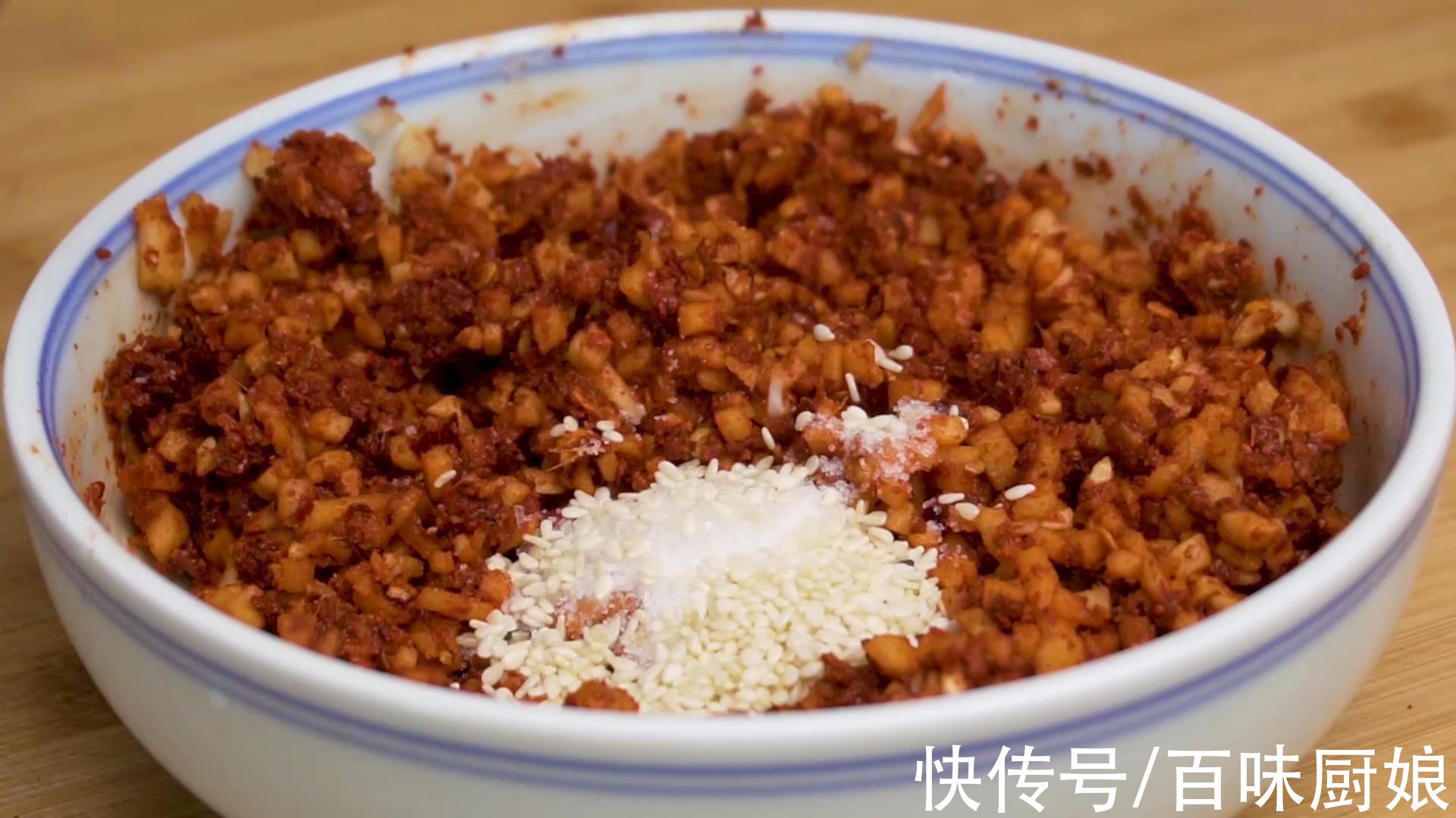 小葱不要再蘸酱吃了,这样做,超级的下饭,一次都能吃两碗米饭了