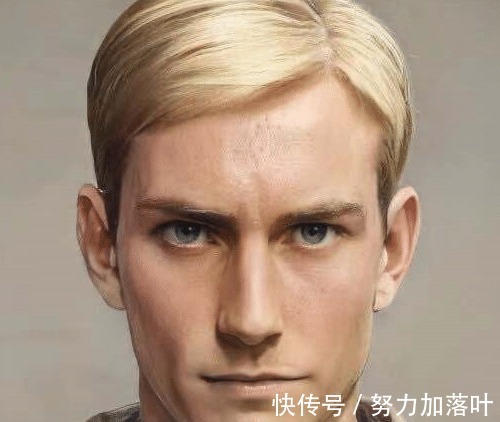 小姐姐|真人版《进击的巨人》,兵长禁欲脸,艾伦比动画还帅,她是谁
