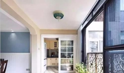 大方|第一次去看朋友的新房，一进门，就看到一个玄关柜比衣帽间还能装