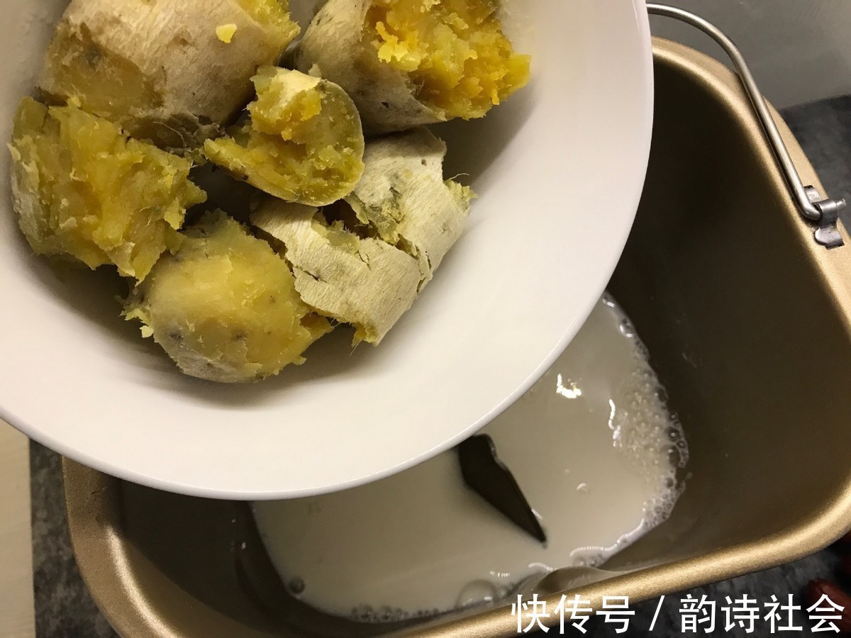 戚风模具|发糕口感香软，搭配红薯，营养又健康