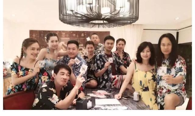 mv|陈小春像卧底，张智霖是高级督察，应采儿教大家嗑CP