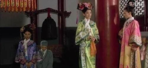 斓曦|甄嬛传:为什么眉庄的旗头总是歪的?斓曦已经说过了!