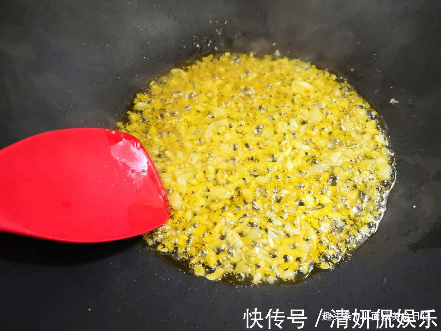 小面姨美食日记|便秘最怕这菜,一周吃2次,排空黑宿便,口臭没了,大肚腩不见了