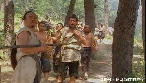 杨志生辰纲被劫,除了吴用一伙人聪明,还和一个人有重大关系!