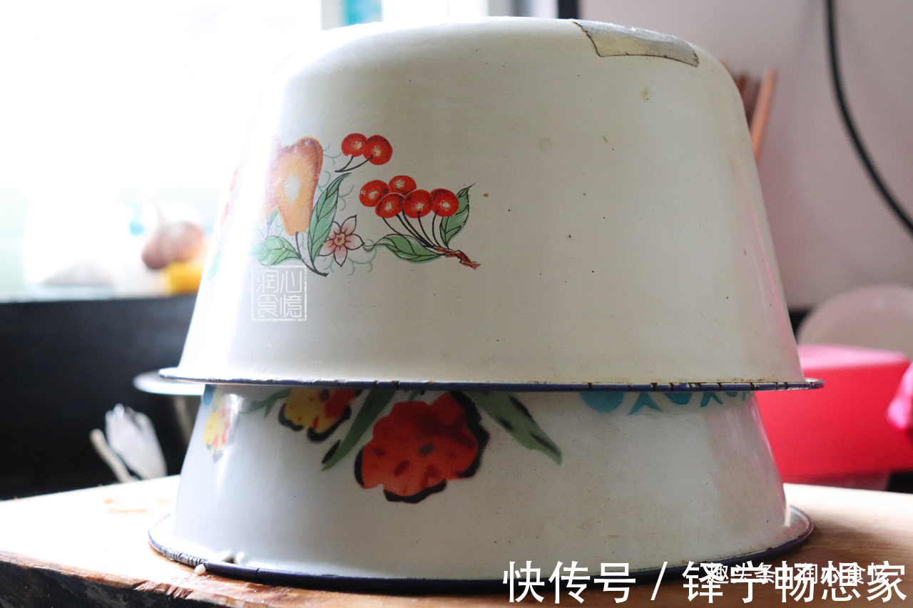 猪肉解冻别再用醋和盐了，教你正确做法，10分钟解冻，肉新鲜如初