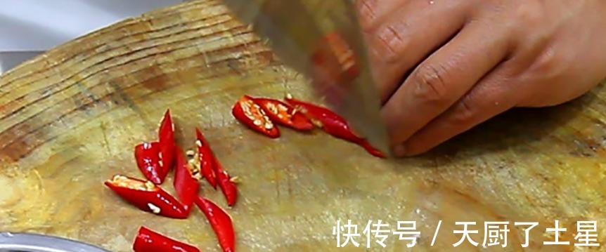下饭|厨师长炒的长豆角一周都吃不腻,脆嫩入味又下饭,学会自己在家做!