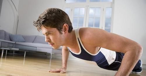 男性|男人经常做俯卧撑，会有什么好处，一次做多少个合适，来了解下