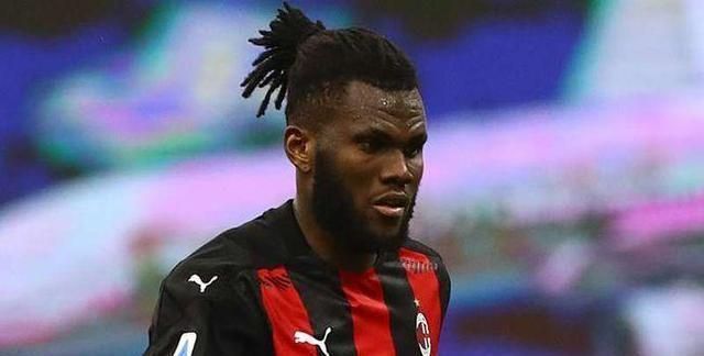 弗雷德|喬科爾表揚(yáng)巴卡約科的進(jìn)步顯著,弗雷德有機(jī)會接替凱西