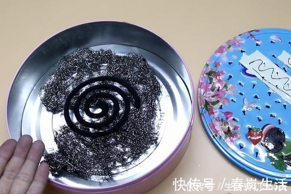 家庭|把钢丝球放进铁盒子,真是太厉害了,解决了夏天很多家庭的烦恼!
