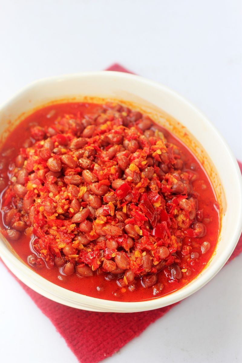 花生不要再煮着吃了,这样做能炒菜能拌面,比老干妈都好吃