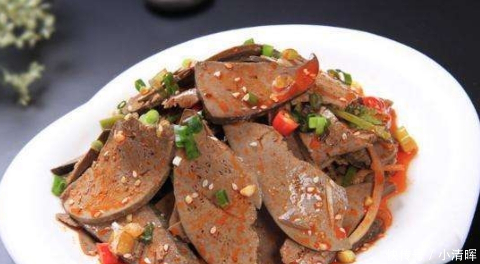 一道下酒菜,女性也要经常吃,面色红润,一斤吃三顿,超实惠!