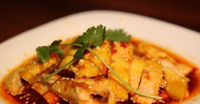 今天的文化观察,来看看中国十大最辣美食。