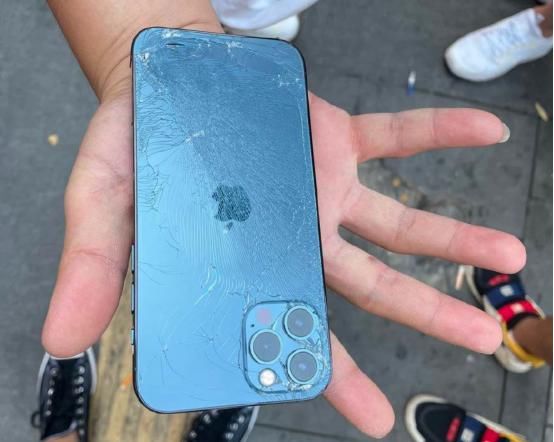 解决办法|iPhone 12不耐摔？只有两个解决办法