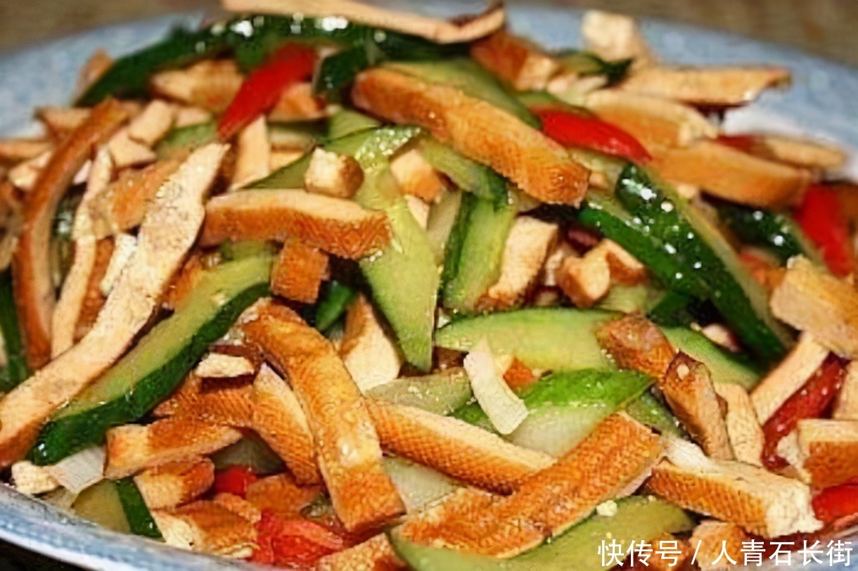 中薪|女性想要肌肤好,冬天吃3种美食,排毒养颜补益气血,肌肤更细腻