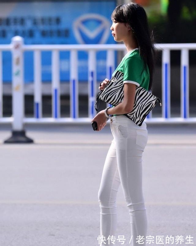 肤色 打底裤如何选择试试这三个要点,会不会让你变得更美!