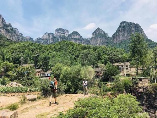 除了郭亮村，南太行还有很多悬崖村落，并且不收门票