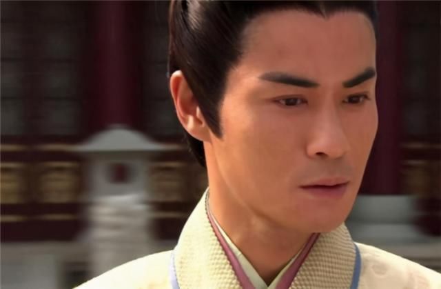 登基|皇子装疯37年, 被当傀儡推上帝位, 登基后第一道圣旨, 让百官胆寒