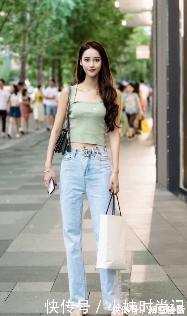 韵味|简单的穿搭也可以很有韵味,所以说气质很重要哦