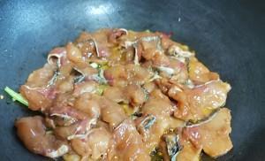 家常肉菜菜谱之吃不胖的鱼肉菜谱,炒鱼肉,简单美味营养,吃不够