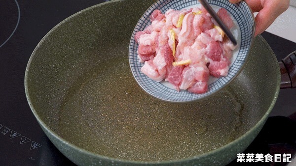 10分钟搞定!这面随手一炒太绝了,香到邻居来敲门