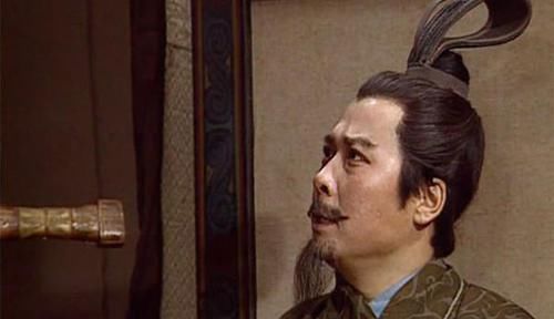 目的|吕布朝三暮四天下皆知，刘备为何执意接纳吕布？目的主要有两点