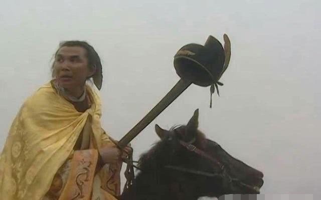 宋江死后,吴用为何不去报仇,而是在坟前自缢?原因太不可思议!