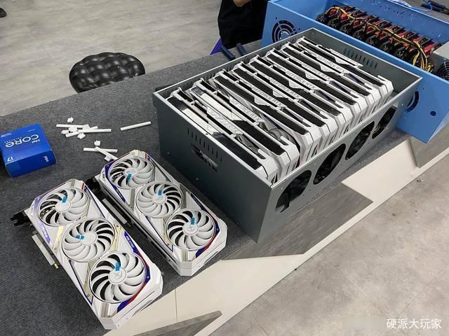 edition|真·土豪还是凡尔赛 外国网友用限量版显卡挖矿,画面感人