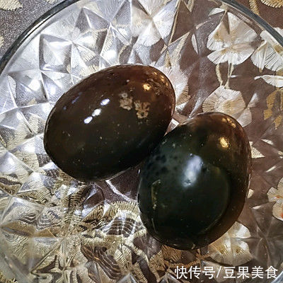 会做这些美味鸡腿松花蛋肠，你比大厨都牛气