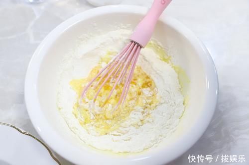 早起10分钟,给家人做道早餐饼,柔软劲道,营养丰富