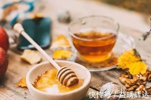 香蕉皮|便秘怎么办？多吃这些食物，排便畅通无阻，但注意不做这些事情！