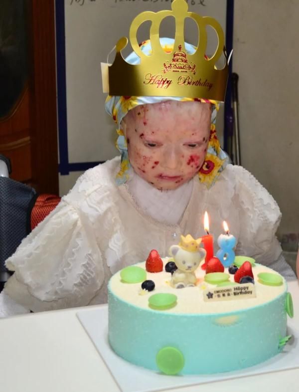 定格|爱画画的“蝴蝶女孩”定格在18岁