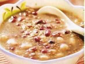 红豆和此物一起煮，每天来一碗，腰慢慢变好了，皮肤也白里透红