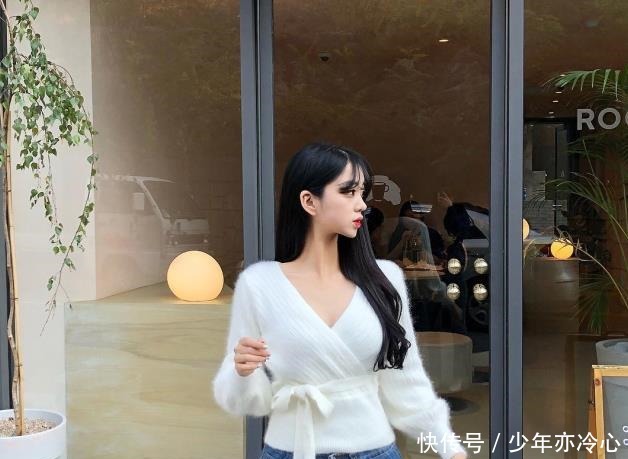 牛仔裤怎么穿都好看，突显潮流时尚感！