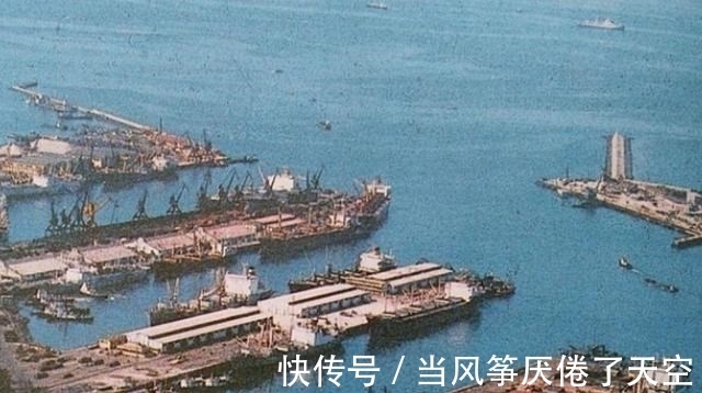 上图|山东青岛老照片，1986年街头景象！看下这些“老场景”你认得不？