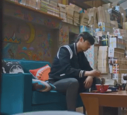 韩剧《女神降临》收官，校草李修浩和本体车银优区别有些大