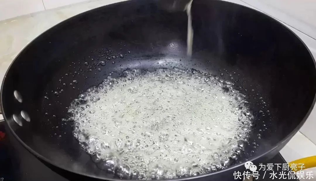 一滴水|2勺芝麻,5个鸡蛋,不加一滴水,比饼干做法简单,比馒头面包好吃