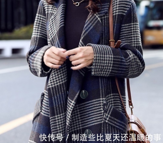 气质出众 建议大家大衣不要配黑裤子!现流行这样穿,美得无懈可击