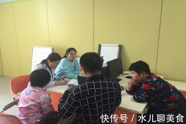 医生|7岁男孩停止长高,检查后医生痛斥为啥要给孩子吃这2类食物