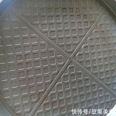 早餐|#十分钟快手早餐#白吐司快手三明治盒子