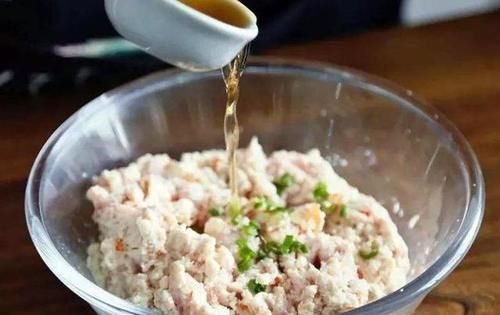  白萝卜|怎样用白萝卜做成饺子馅好吃？