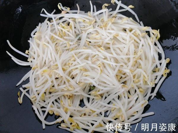 豆芽|它是天然的“刮油菜”,清肠降脂排宿便,每周吃一次,体重不过百