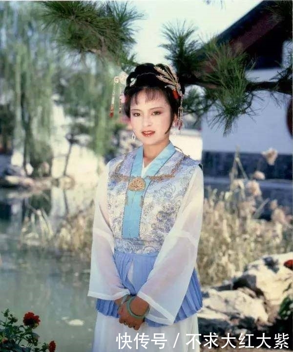 红楼梦十大美女排行,黛玉第一、宝钗第五、晴雯第八