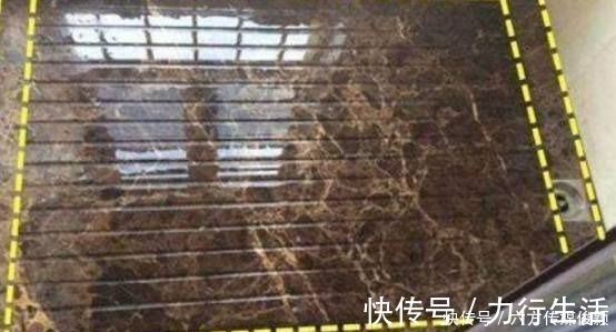 卫生间|卫生间别再傻傻铺瓷砖了,有钱人家里都是这样装,老师傅也说好
