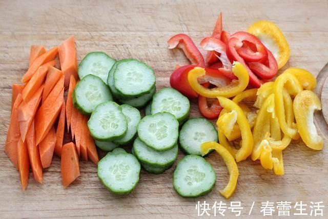 纯净水|一到夏天我家就经常做这菜,清爽开胃不含油脂,比凉拌菜还简单