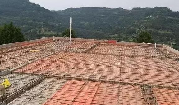 别墅|农村小伙竟花34万在人烟稀少的地方建别墅，为了啥？